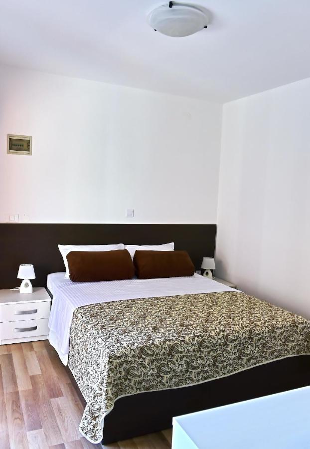 Apartments Zdjelar Porec Phòng bức ảnh