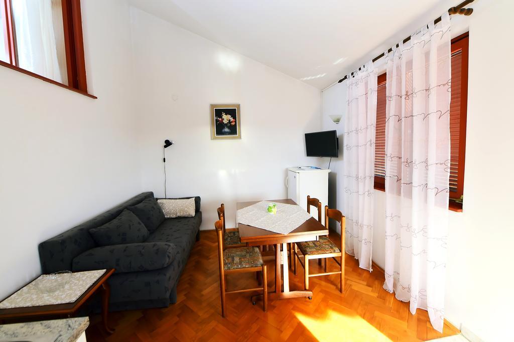 Apartments Zdjelar Porec Ngoại thất bức ảnh
