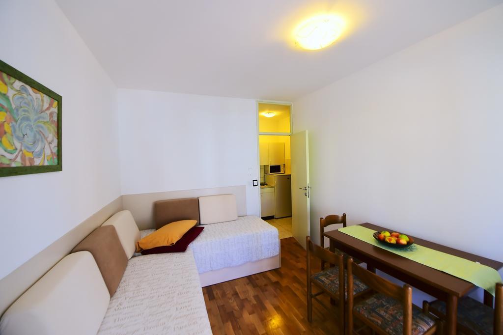 Apartments Zdjelar Porec Ngoại thất bức ảnh