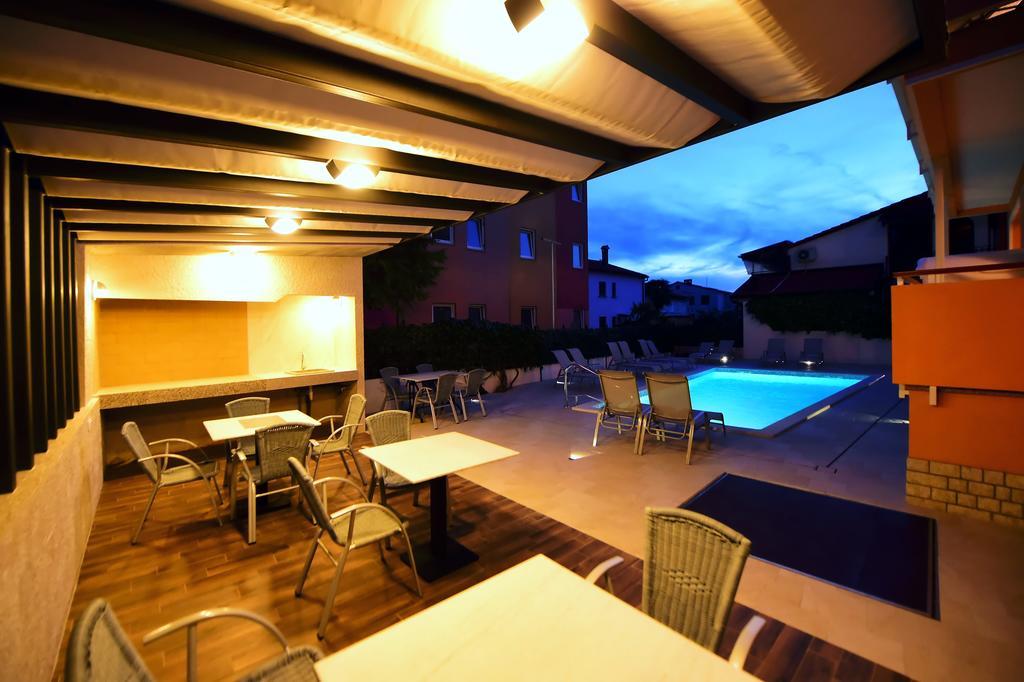 Apartments Zdjelar Porec Ngoại thất bức ảnh